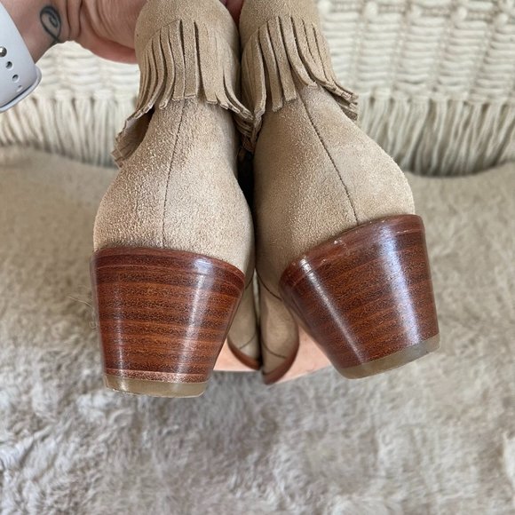 Joie Loren Suede Fringe Booties Size 9 - Picture 12 of 13